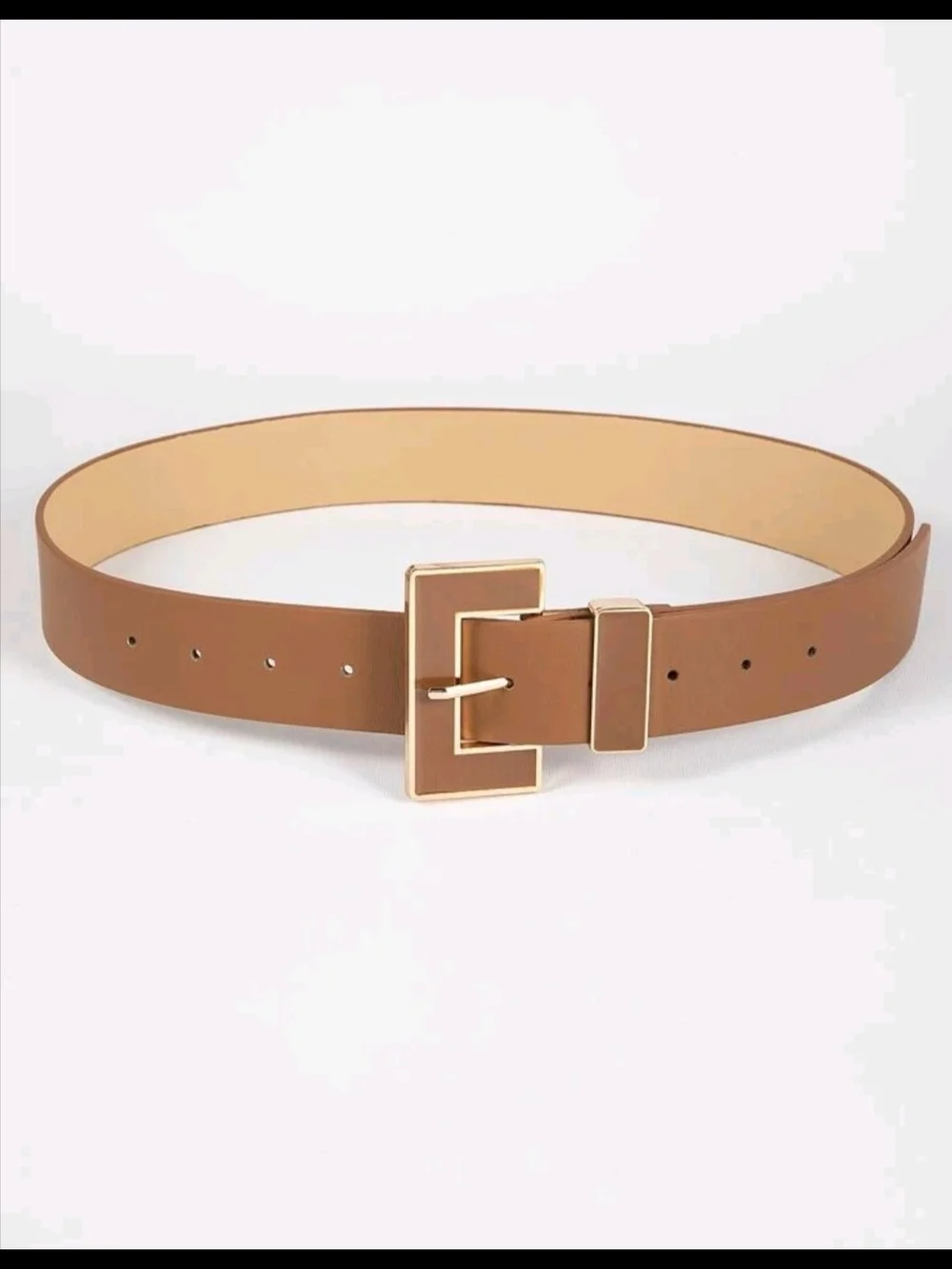 Stylish Tan Leather Belt with Gold 'E' Buckle